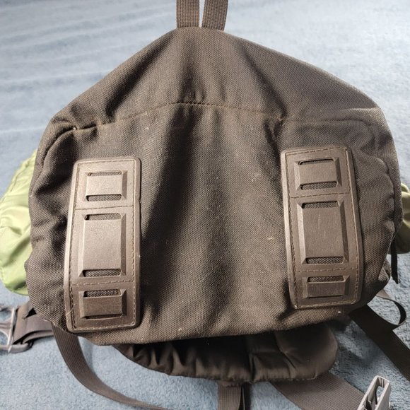 Kelty Red Wing Green Outdoor Camping Hiking Backpack Pack With Water Bottles - Picture 8 of 16